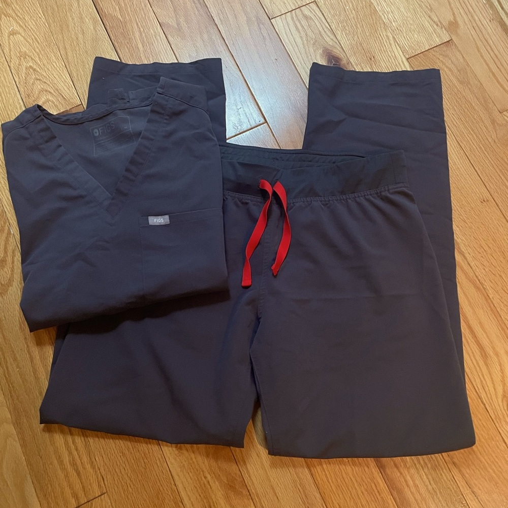 Figs Charcoal gray scrub set size medium